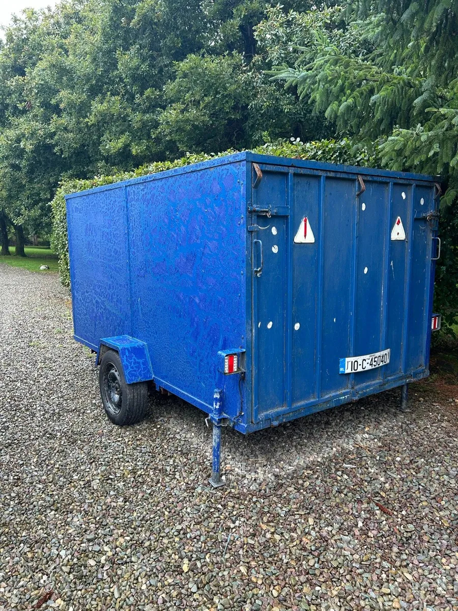 Trailer - Image 2