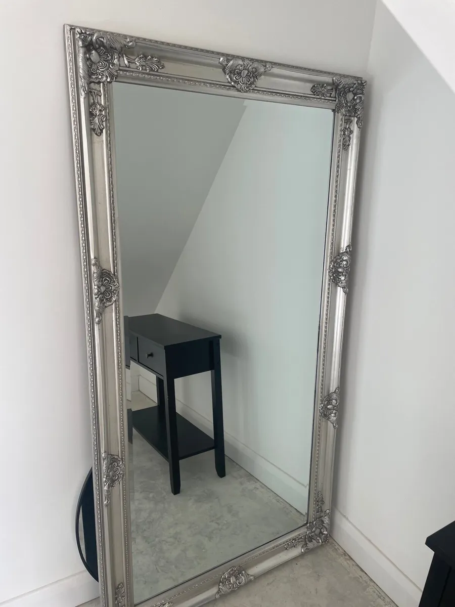 Mirror - Image 1