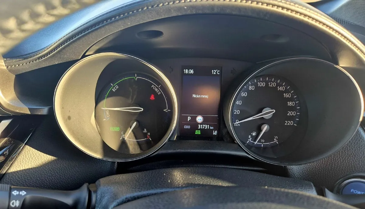 Toyota C-HR Sport Hybrid 2023 - Image 3