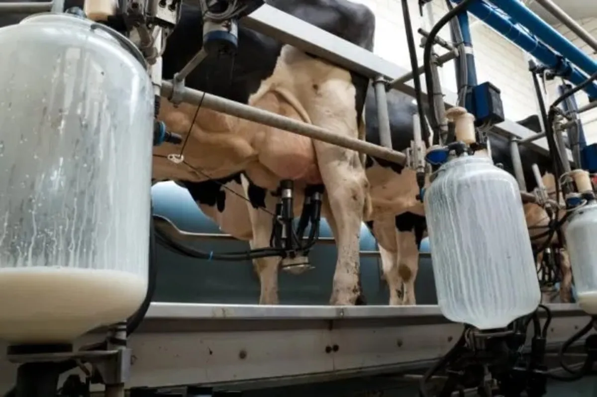 Relief milker