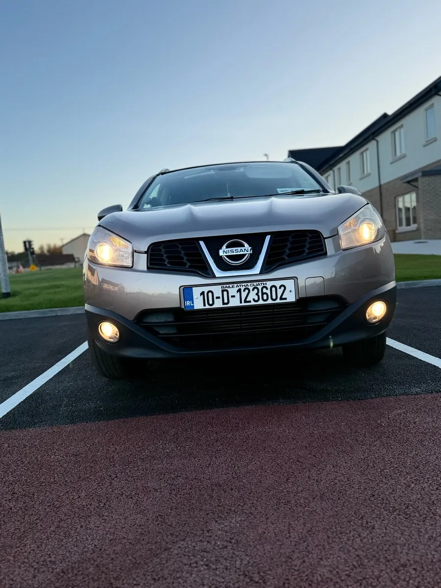 Nissan qashqai gold fresh  nct low mileage - Image 2