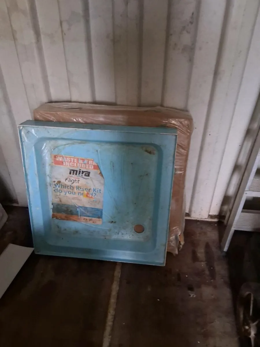 Shower tray