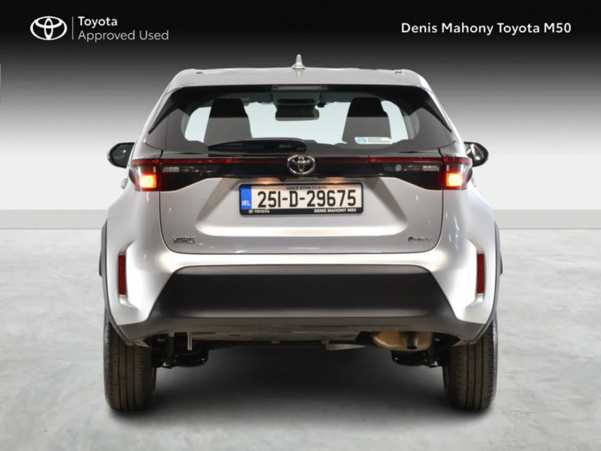 Toyota Yaris Cross Luna Hybrid Auto - Image 4