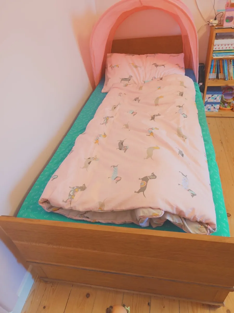 Vintage Oak Child's bed - Image 2