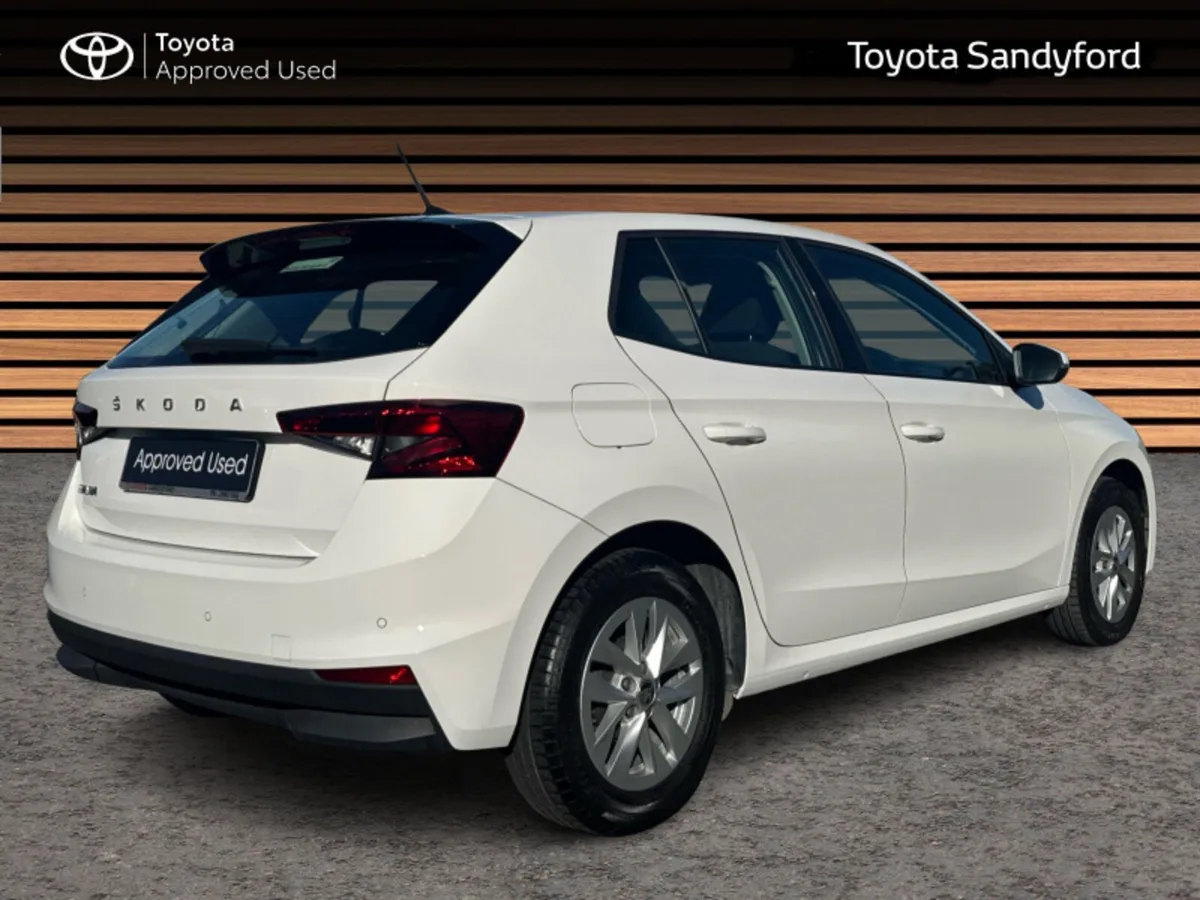 Skoda Fabia AMBITION 1.0 // AIR CON // BLUETOOTH / - Image 2