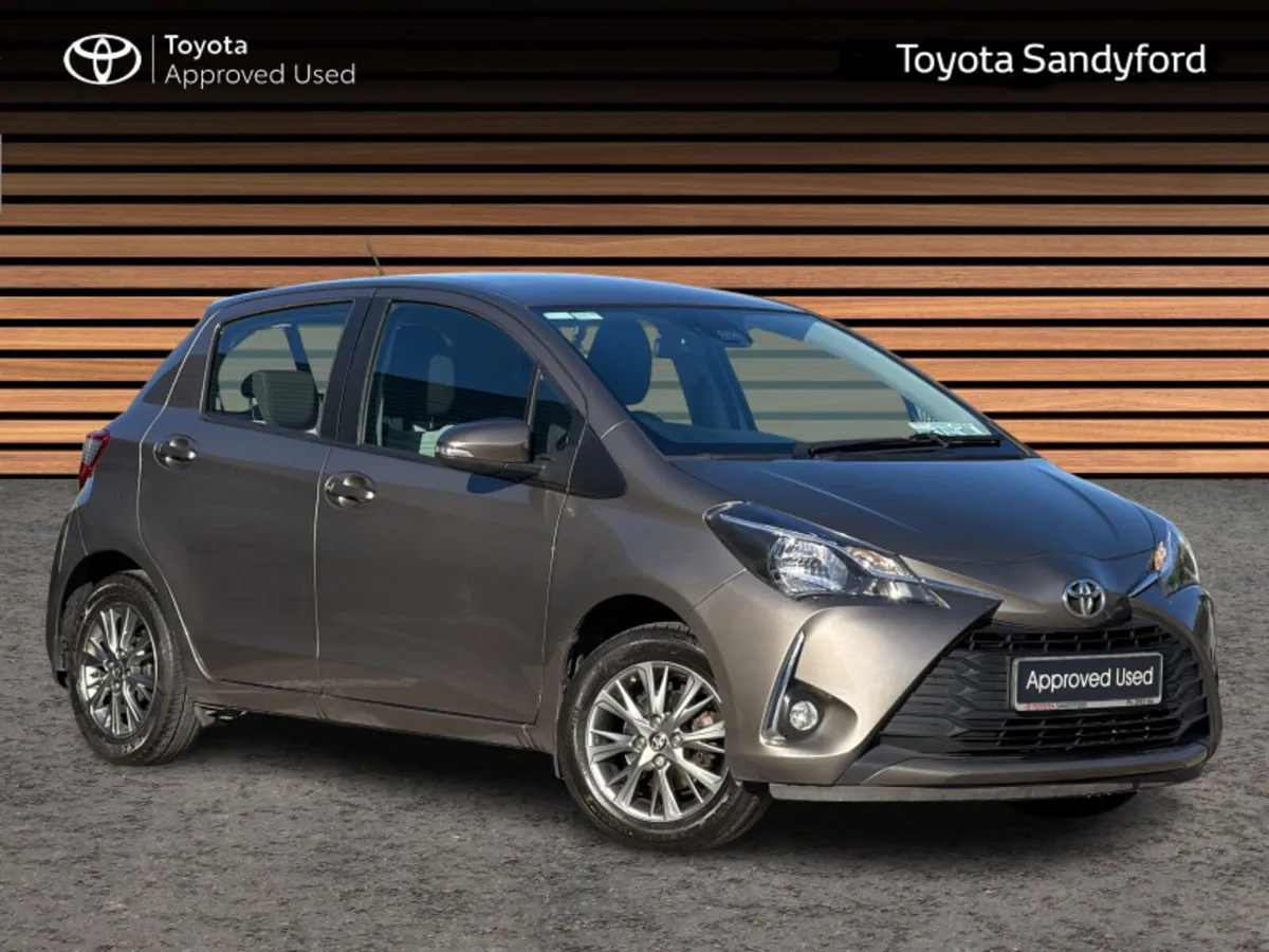 Toyota Yaris 1.0 5DR LUNA // REAR CAMERA // BLUETO - Image 1