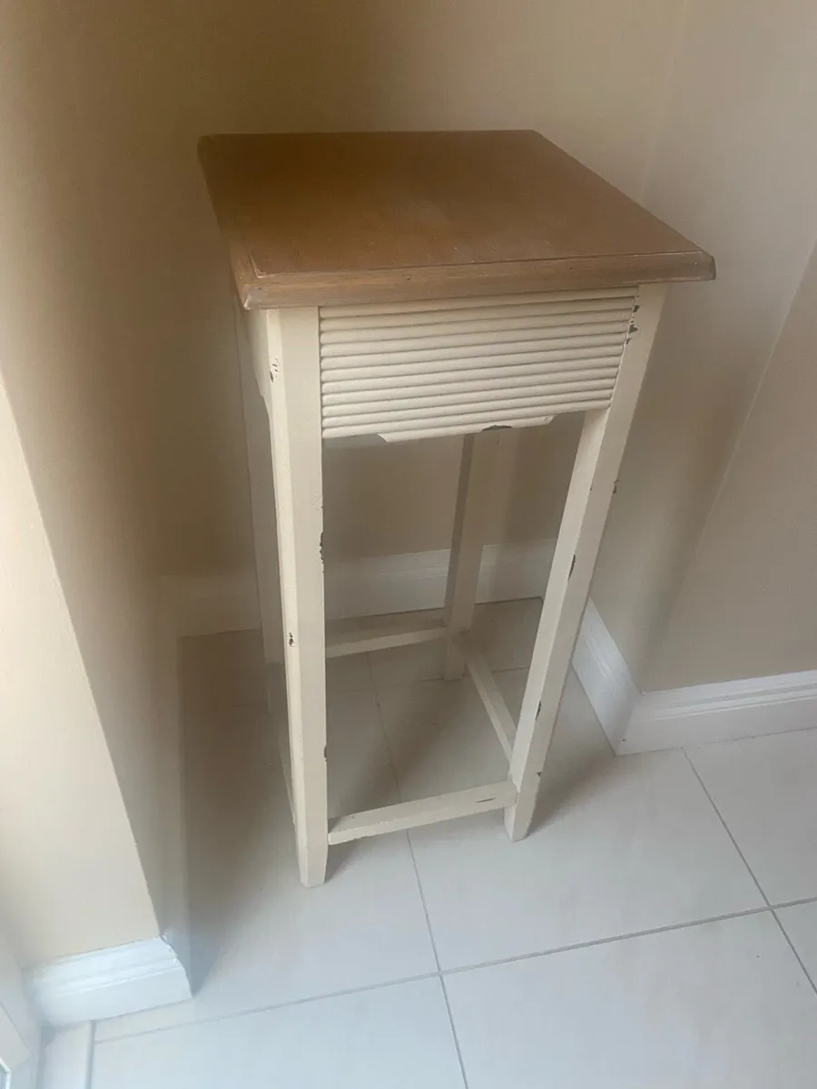 Table - Image 2