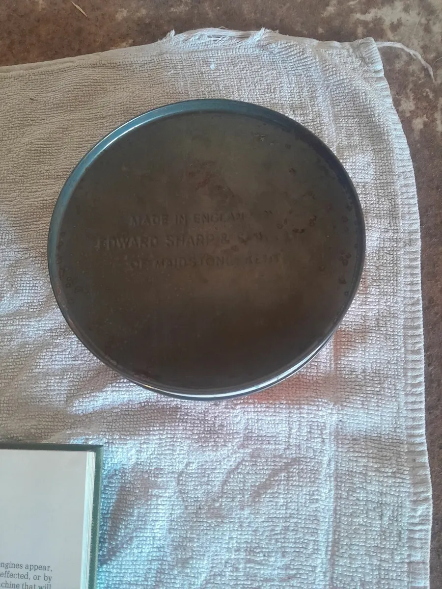 Three vintage steamengine books and tin - Image 4