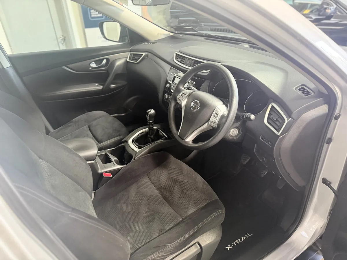 Nissan X-Trail 2016.   1.6D. XE - Image 3