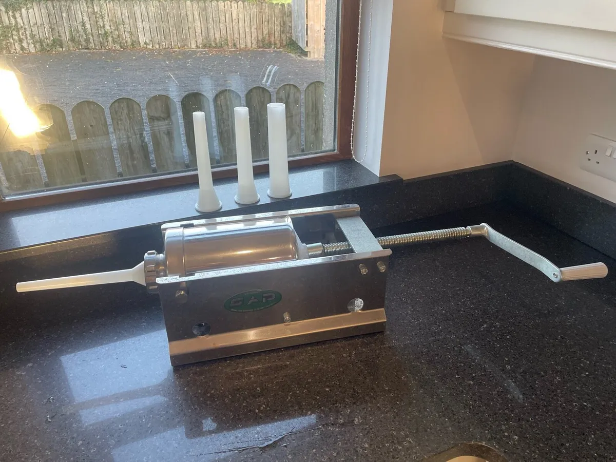 Sausage maker - Image 1