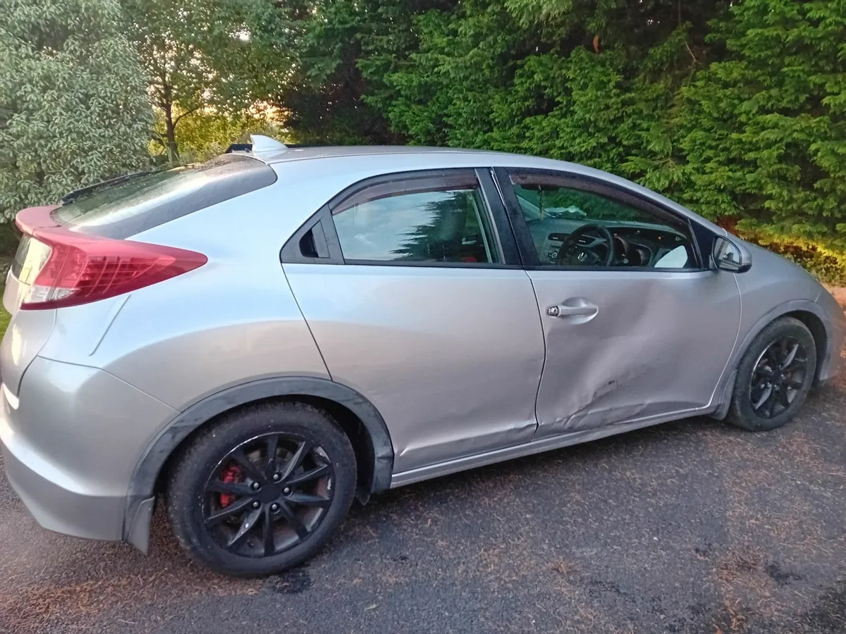 Honda Civic 2012  2.2 Diesel - Image 2