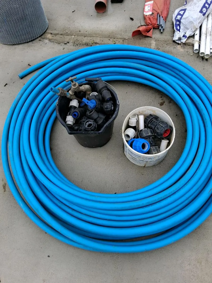 Water pipe 32mm with fittings taps etc