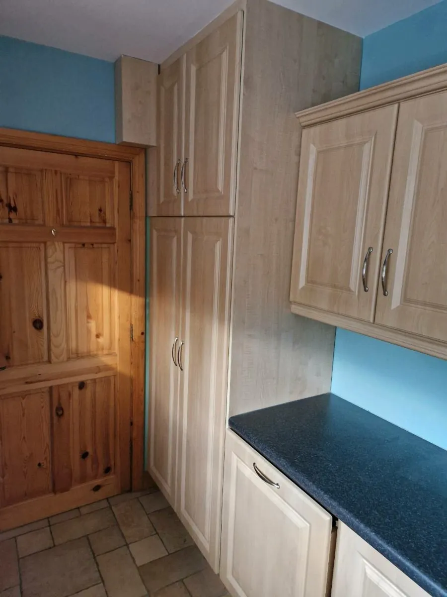 Cabinets - Image 2