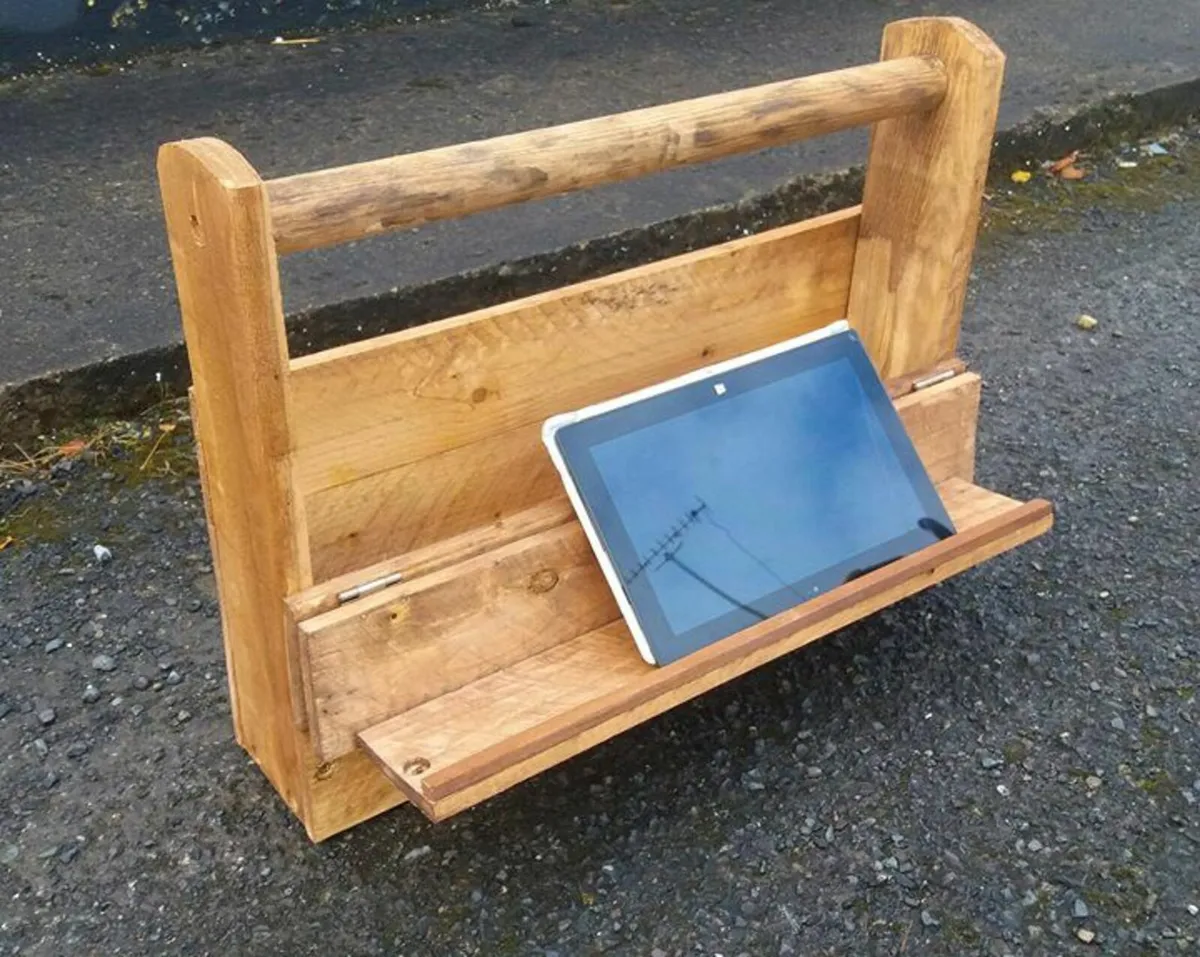 Rustic carrier/toolbox/memory box - Image 4