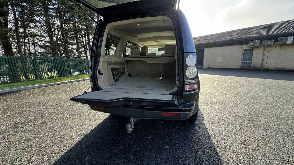 Land Rover Discovery 2015 crewcab low tax - Image 4