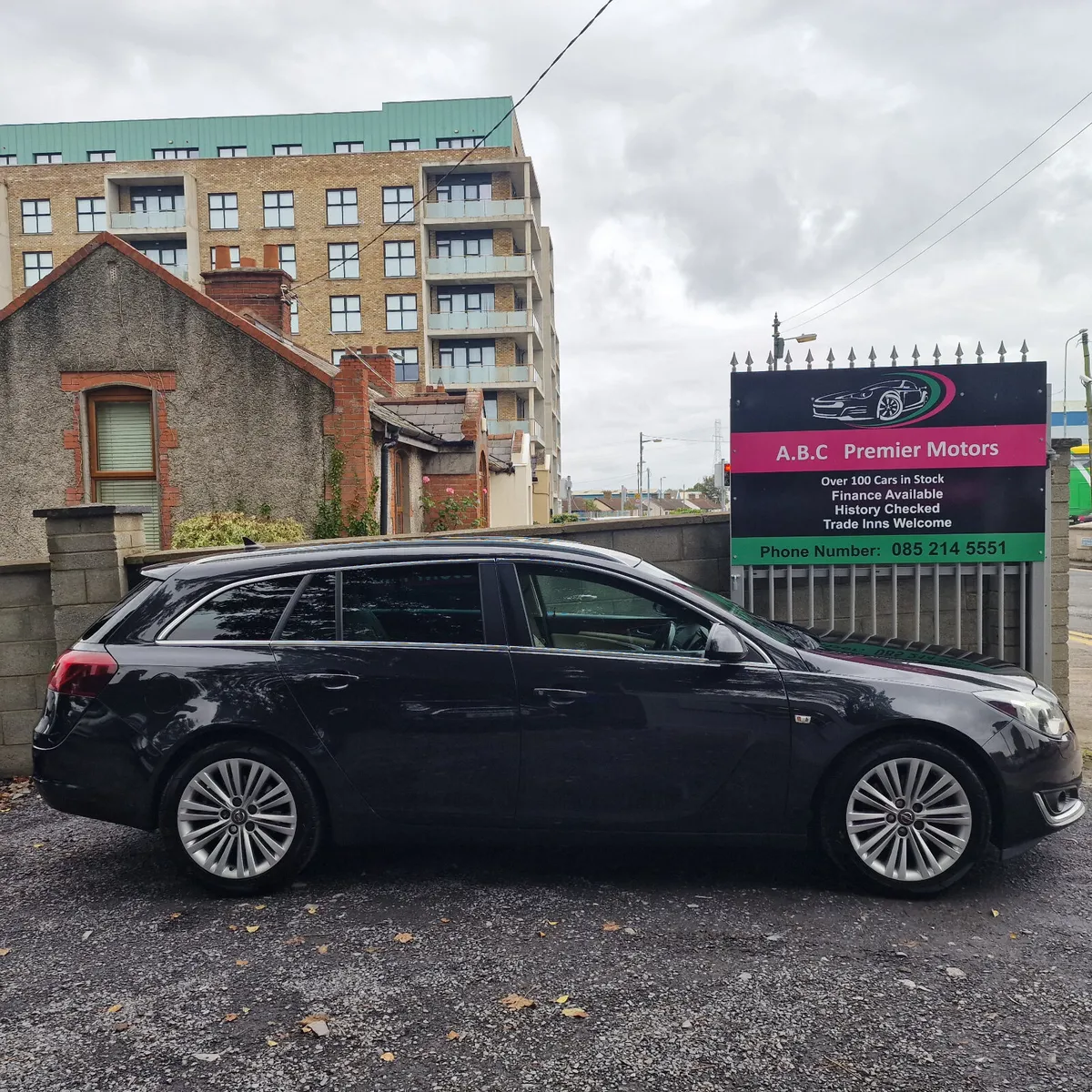 Opel Insignia 2.0CDTI 163PS S/S Country Tourer - Image 2