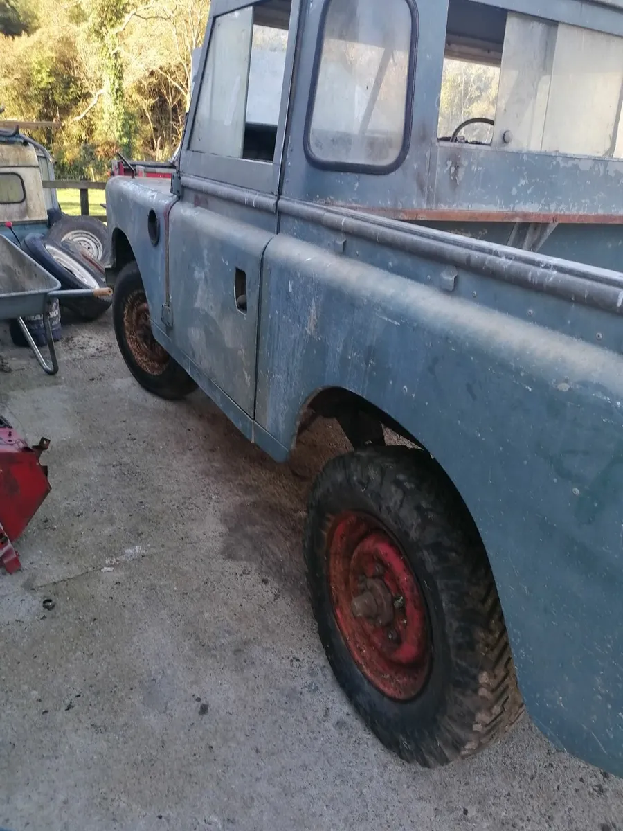 Land Rover SWB - Image 3
