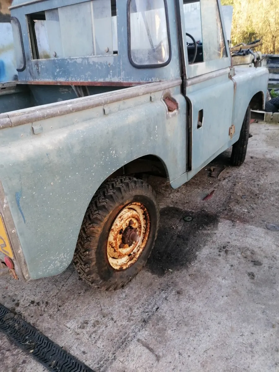 Land Rover SWB - Image 4
