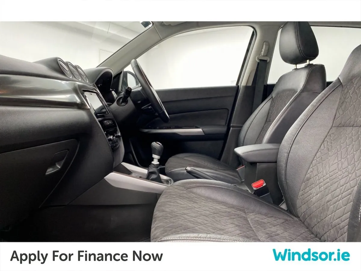 Suzuki Vitara 1.4 Hybrid SZ5 MT - Image 4