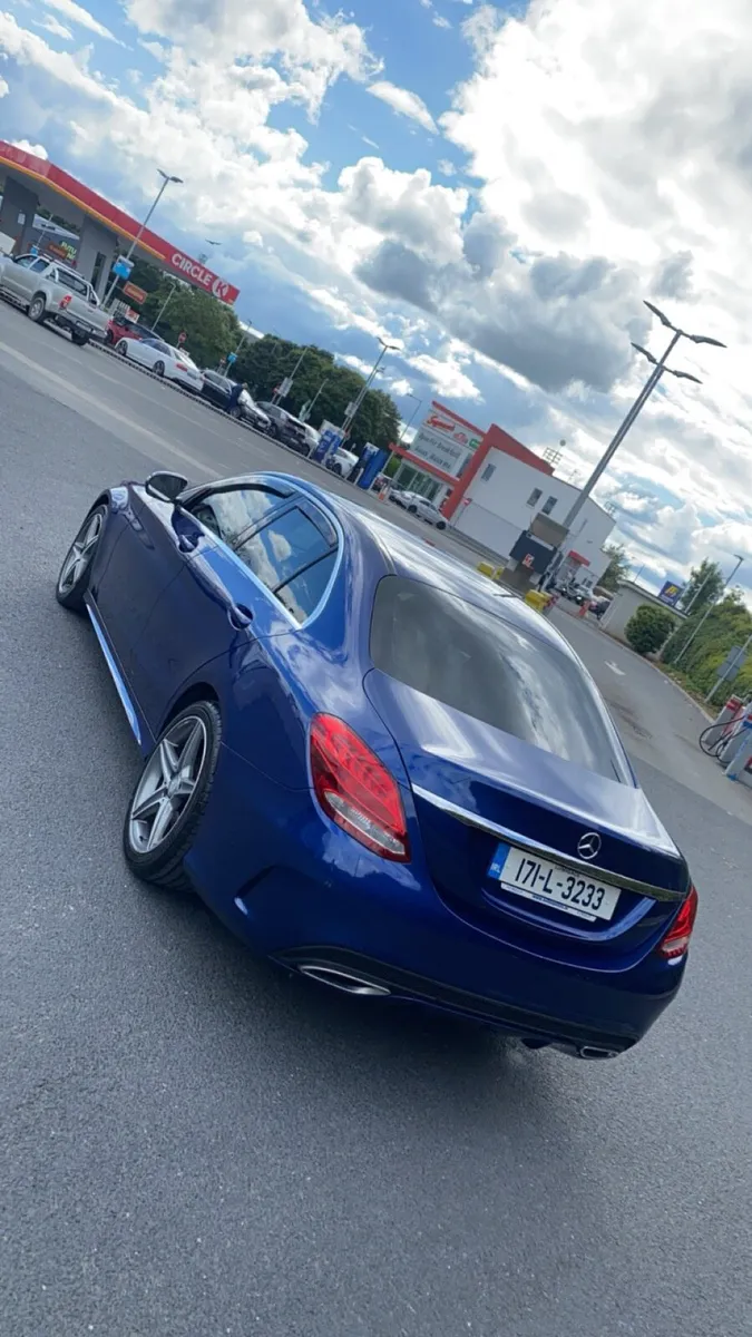 171 Mercedes Benz c180 D AMG LINE AUTO - Image 3