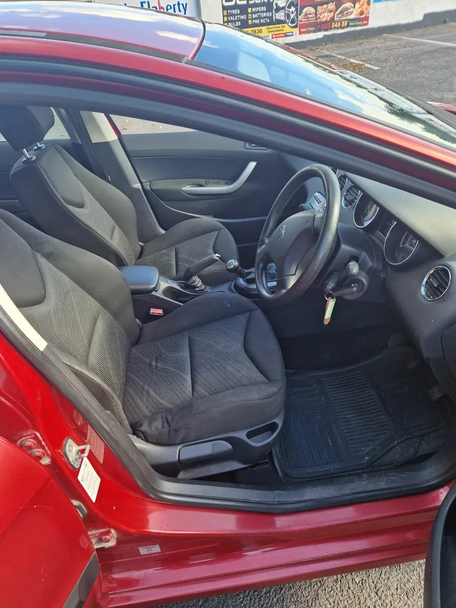 Peugeot 308 2010 - Image 4