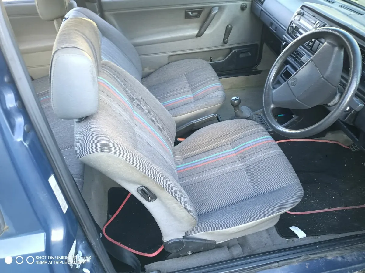 Volkswagen Golf 1989 - Image 3