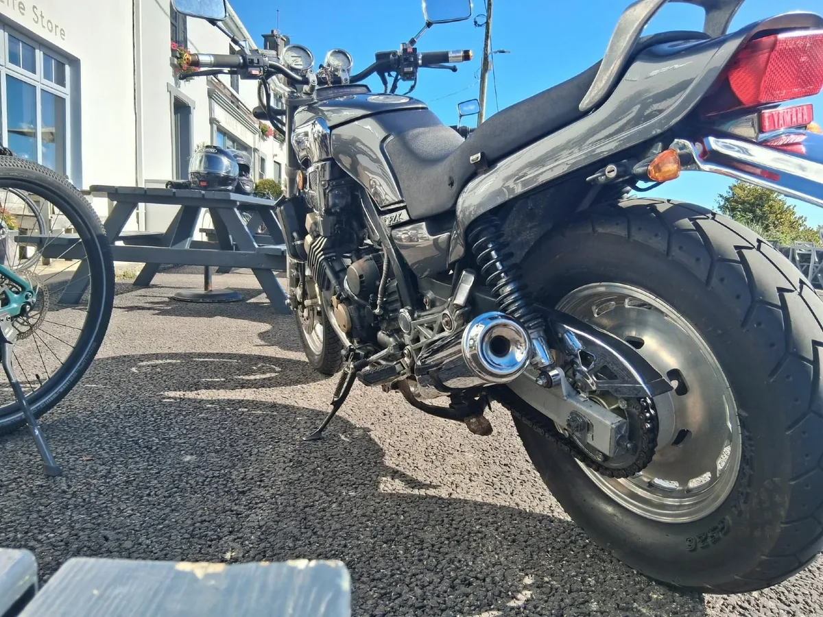 YAMAHA  FZX 750 1987 - Image 4