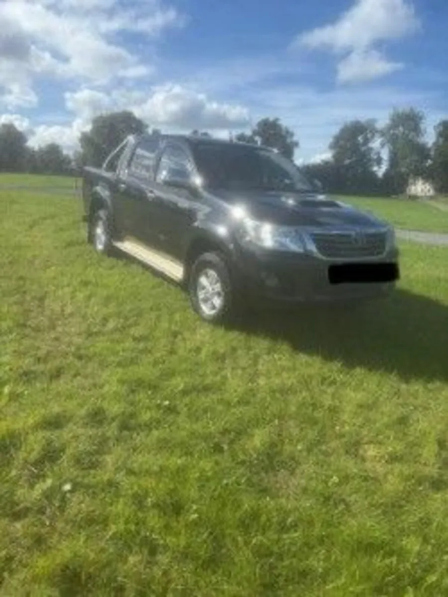 Toyota Hilux 2012 - Image 1