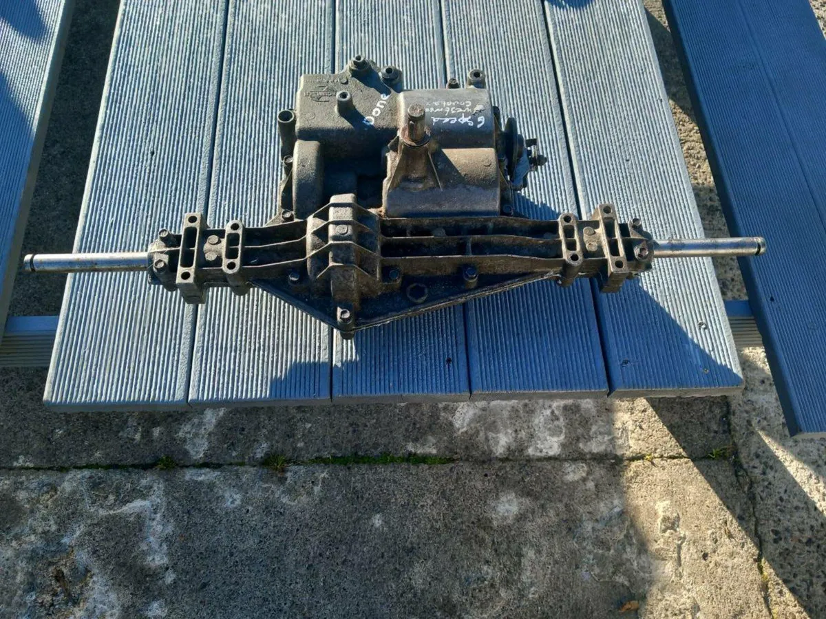 Westwood/Countax manual gearbox for sale - Image 3