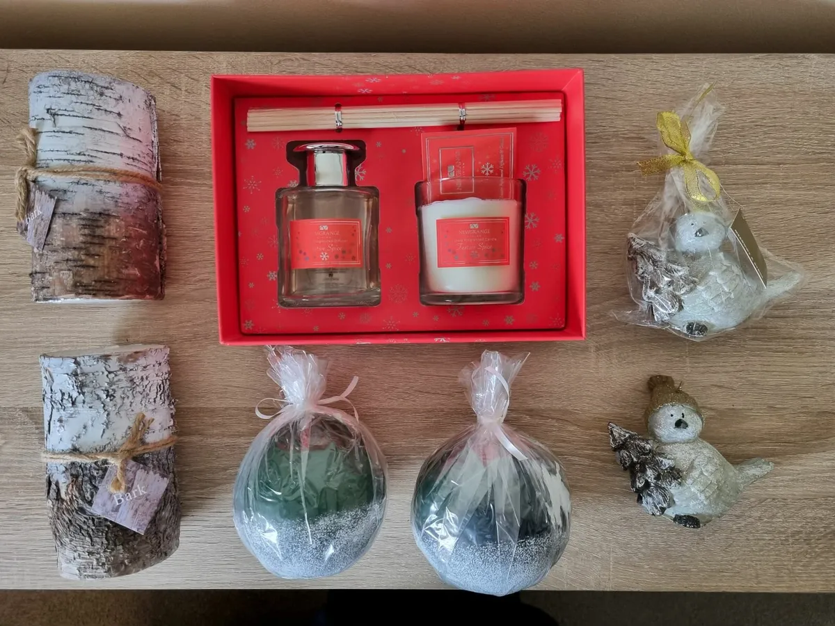 Bundle of candles - Image 1