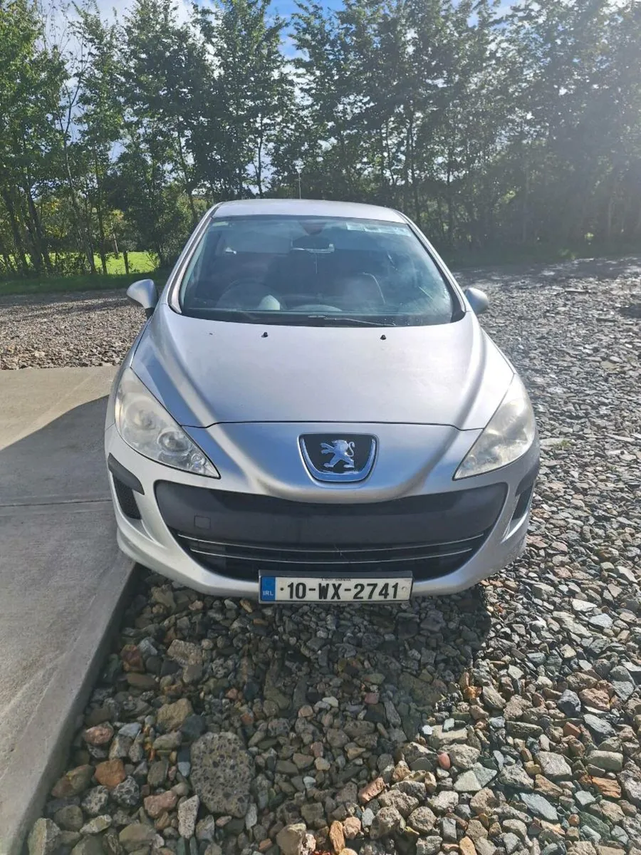 Car - Image 2