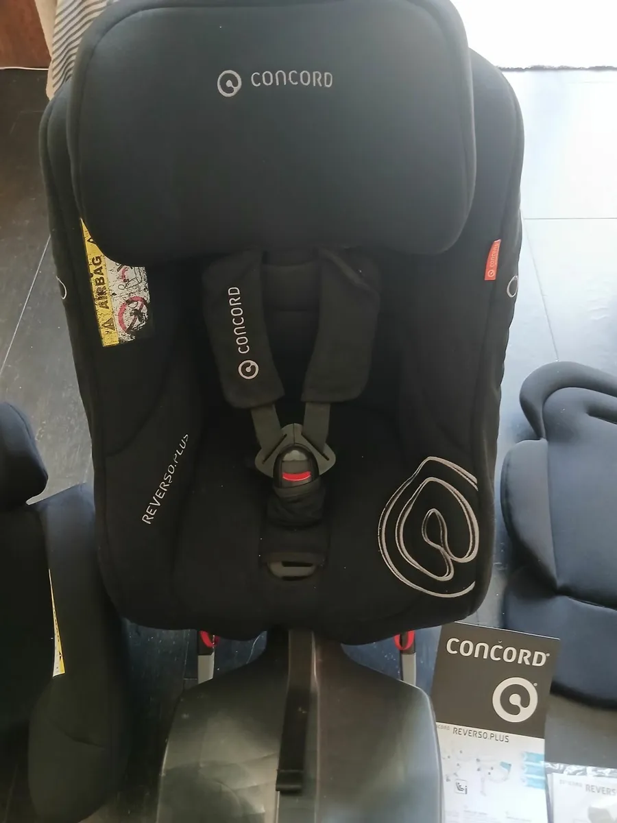 Concord reverso + Car seat with new born insert - Image 3