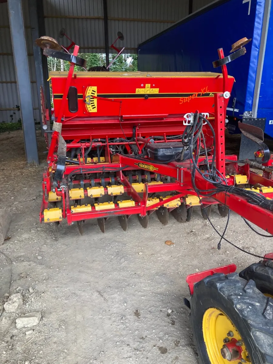 Vaderstad Box Drill - Image 1