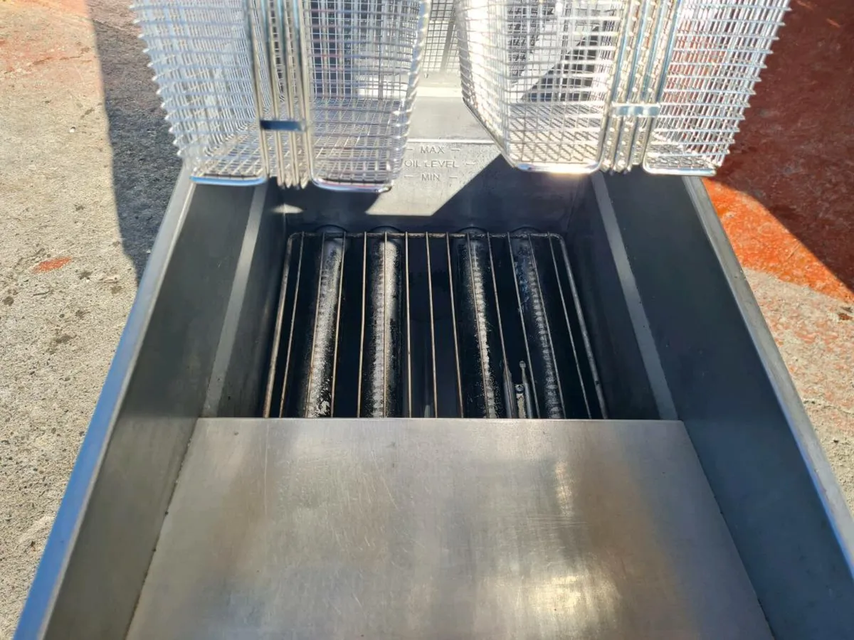 Pitco SG14 4 Burner Fryer - Nat gas - Image 3