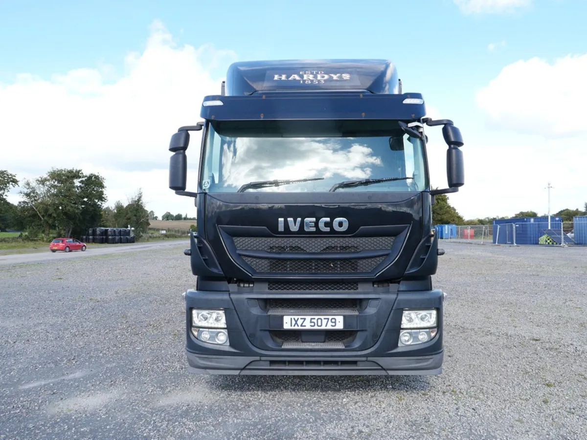 2016 IVECO STRALIS 310 BOX RIGID - Image 2