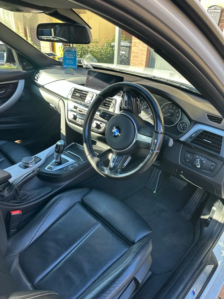 BMW 330e M sport - Image 4