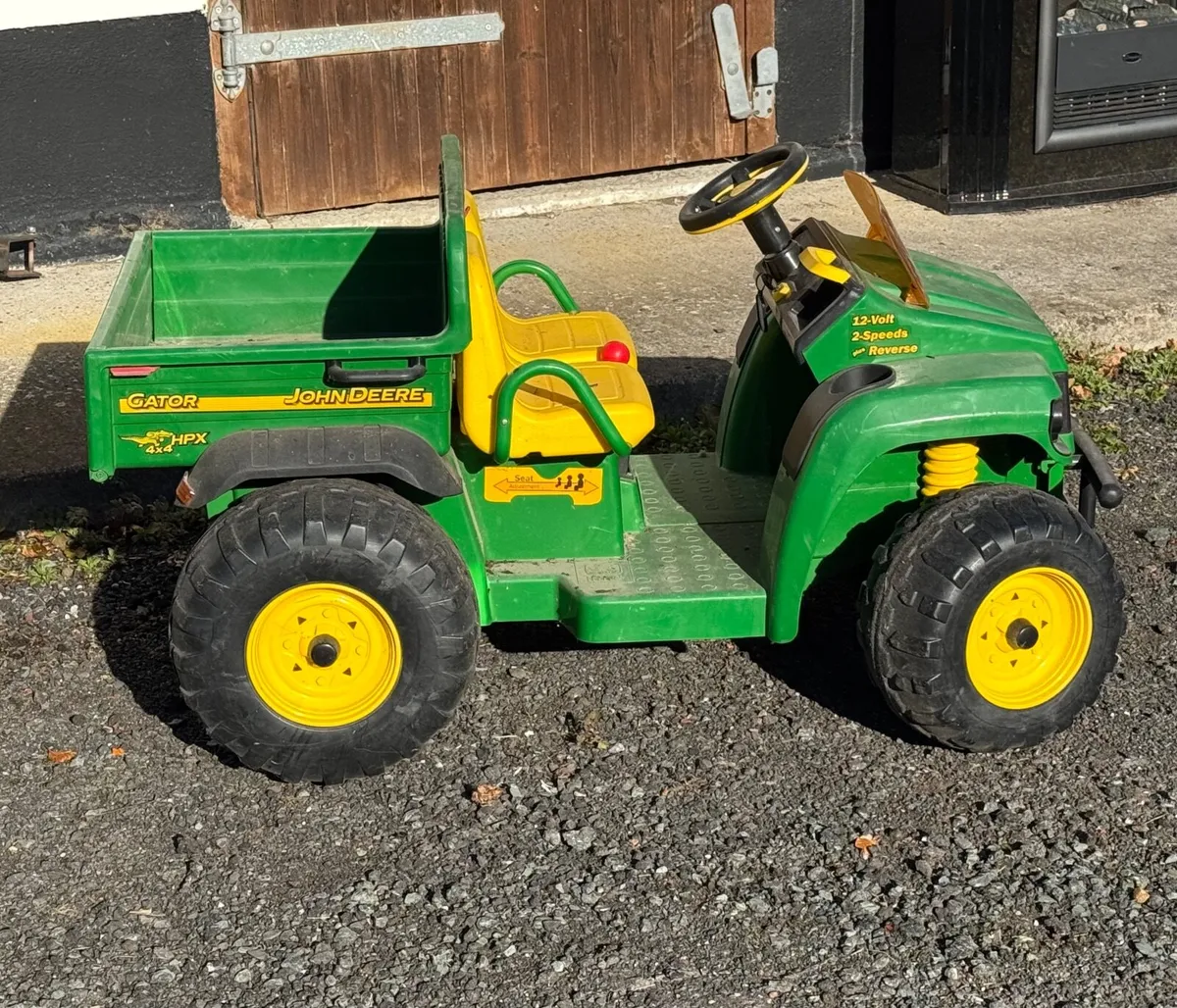 Child’s John Deere Gator