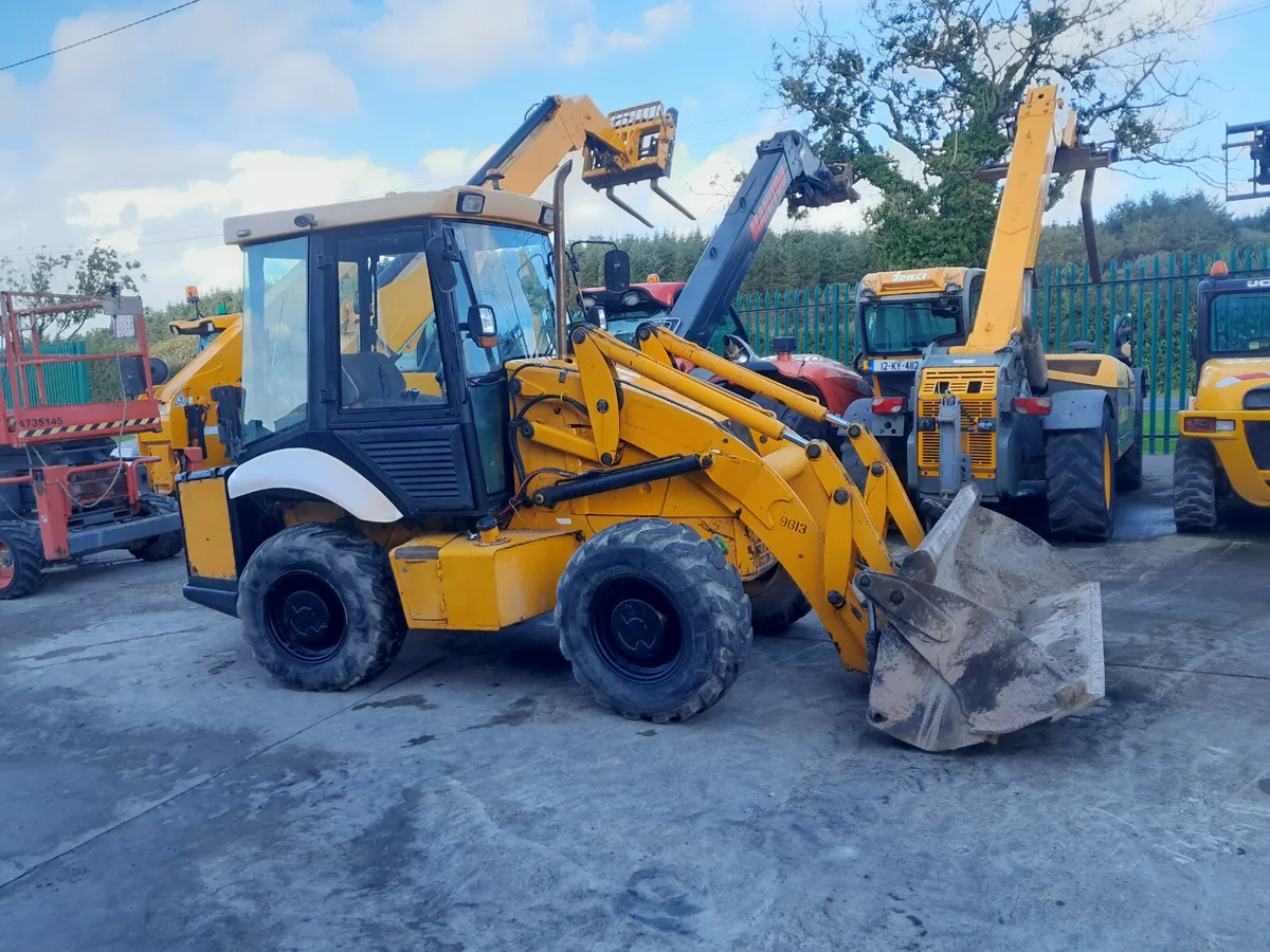 JCB 2CX 2004 (18018) - Image 1