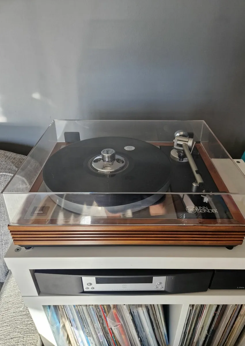 Linn LP12 Sondek 1984 with Linn Lingo psu - Image 1