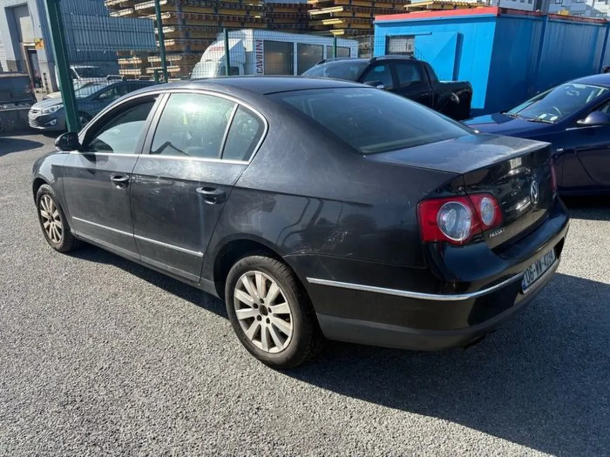 2006 Volkswagen Passat 2.0L Diesel - Image 4