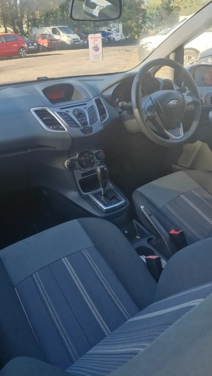 Ford Fiesta 2010 automatic - Image 3
