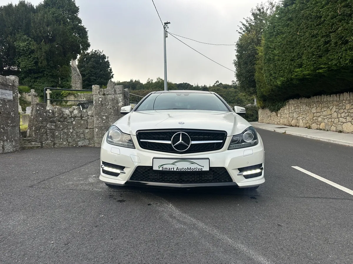 Mercedes C220 AMG Premium Plus. Rare Spec - Image 3