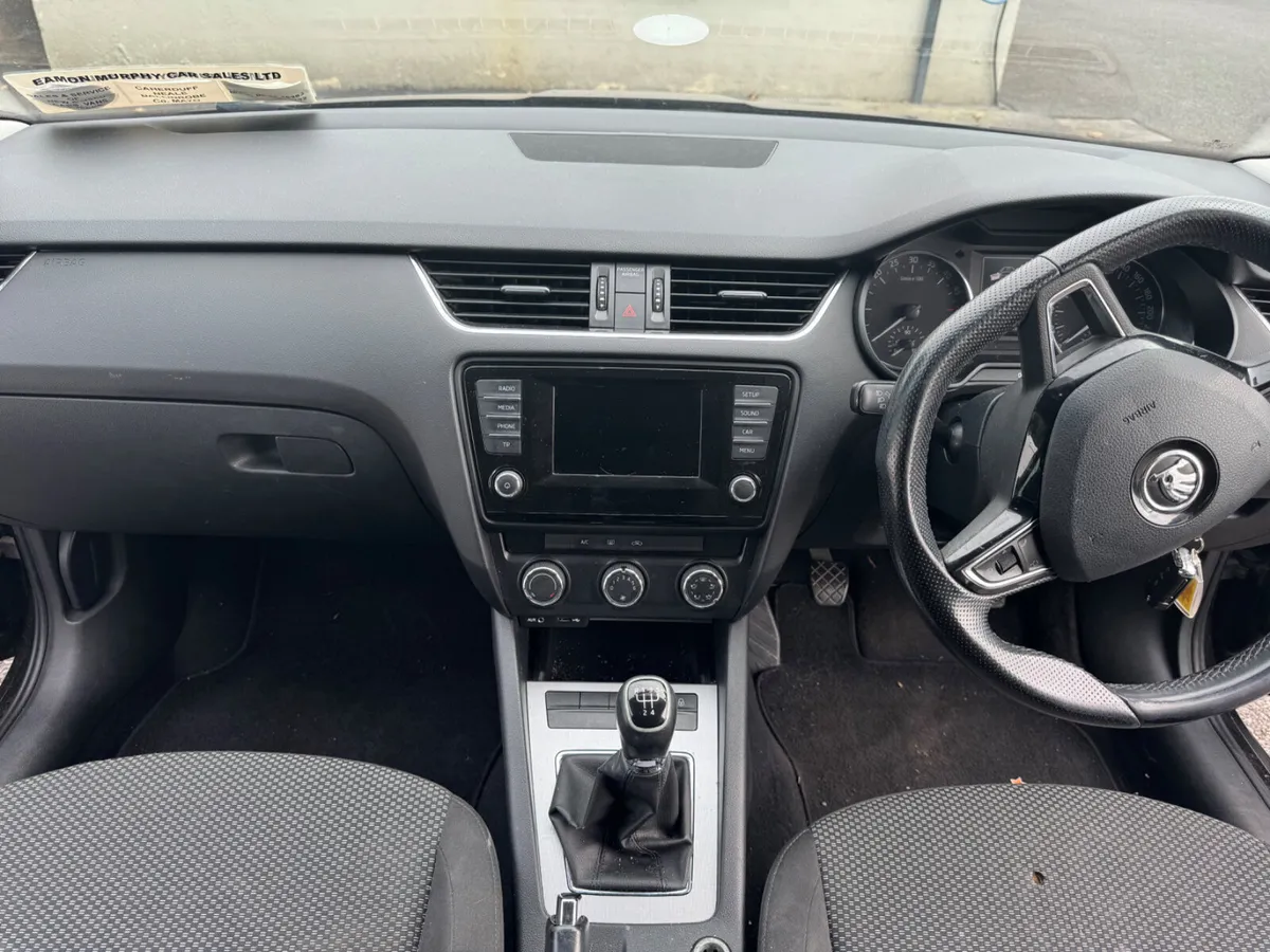 Skoda Octavia 2015 - Image 4