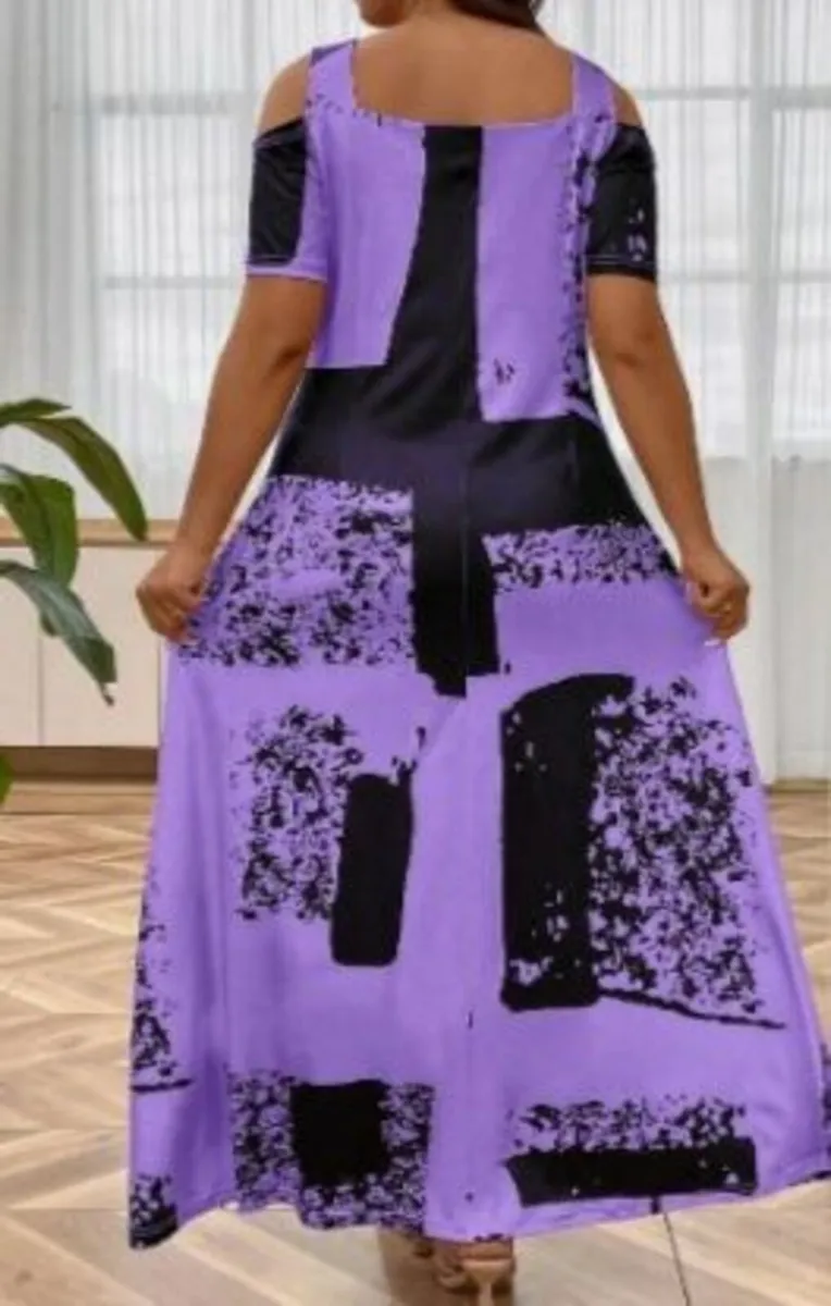 Beautiful Lilac/Black Graphic Dress - Image 3