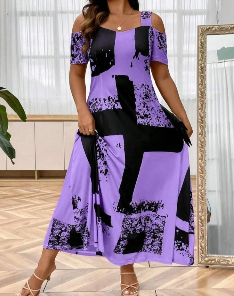 Beautiful Lilac/Black Graphic Dress - Image 2