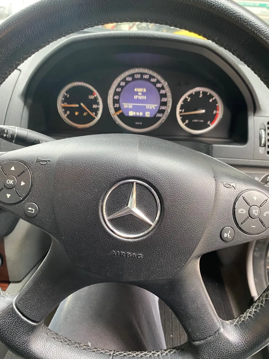 Mercedes-Benz C-Class 2007 - Image 4