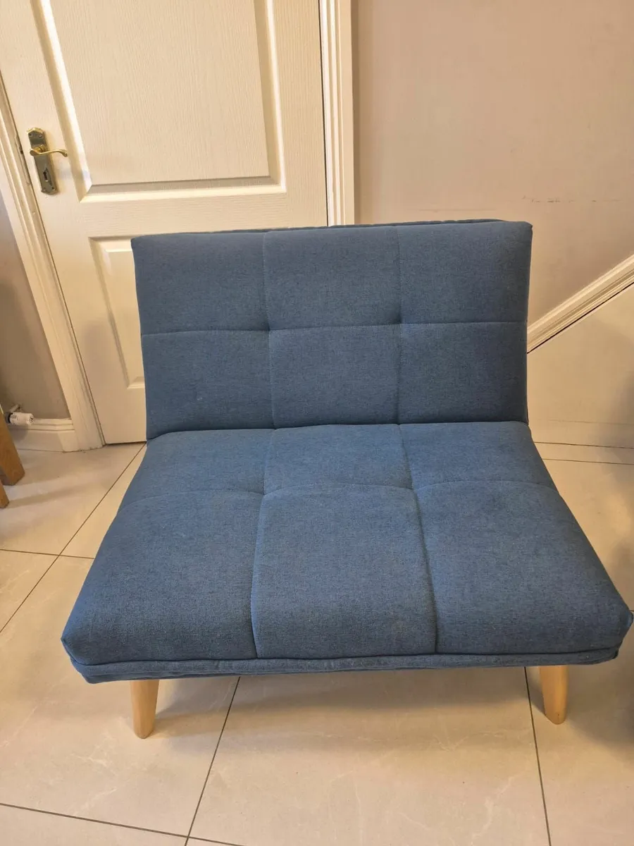 Two foldable armchairs for sale - Image 2