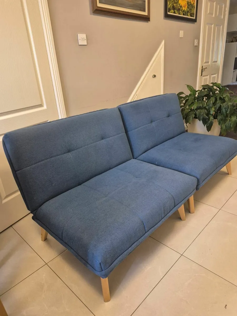 Two foldable armchairs for sale - Image 3