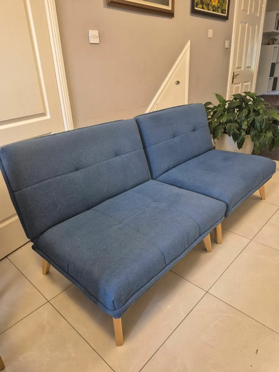Two foldable armchairs for sale - Image 4