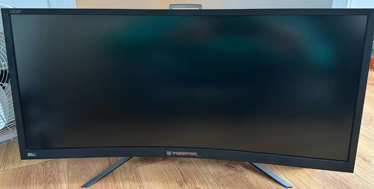 Acer Predator Z35P 35 inch curved gaming monitor - Image 1